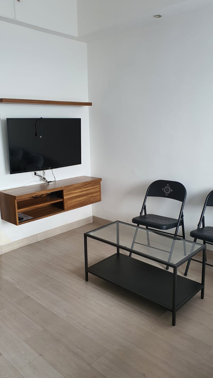 Disewakan fully furnished apartemen Oasis Tipe studio di Lippo Cikarang